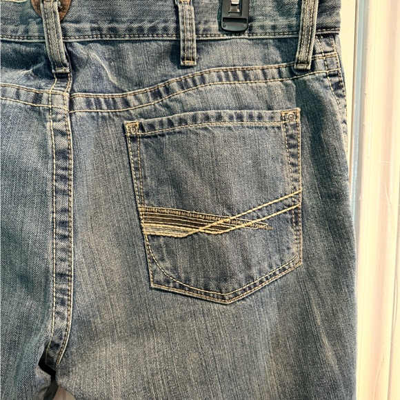 Men’s Ariat M2 relaxed boot cut jeans - Picture 2 of 9